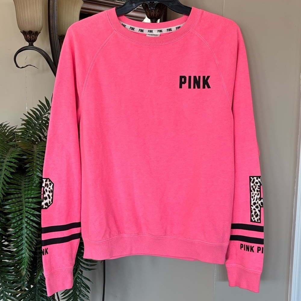 Vintage PINK Victoria's Secret Hot Pink Crew Neck Sweatshirt Leopard Print Y2K - Picture 7 of 13